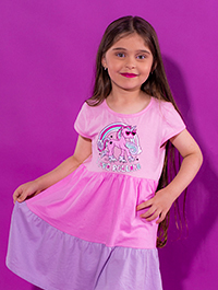 Yanni Queiroz Freire 